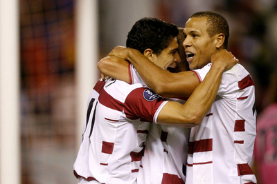 ＜サッカー UEFA杯＞セビージャ オサスナを降して2連覇目指し決勝へ - スペイン