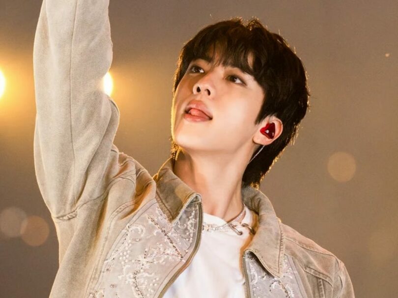 (c)STARNEWS