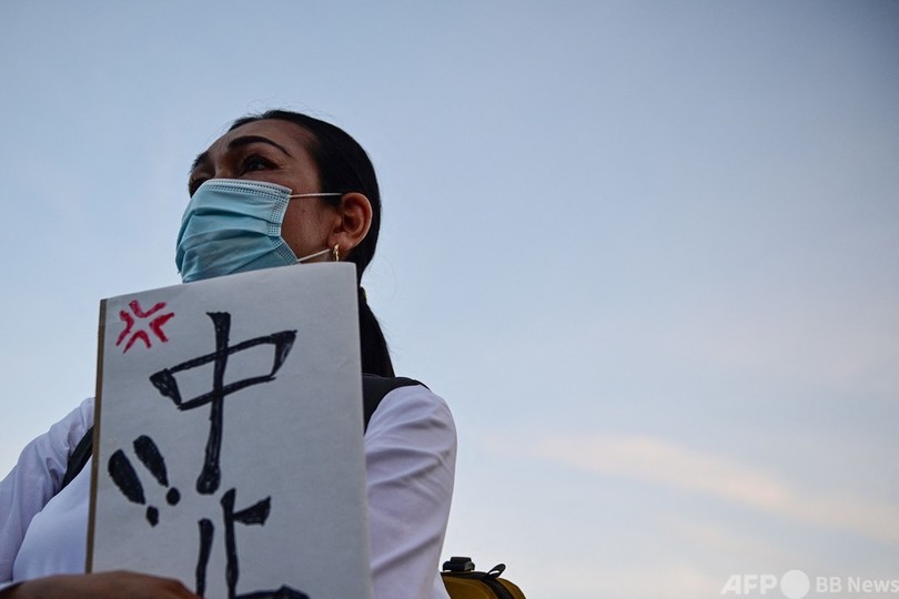 都内で東京五輪中止求めるデモ、組織委入るビルへ行進