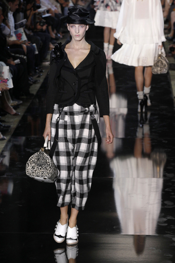 12年春夏パリコレクション＞ジョン・ガリアーノ 写真30枚 国際ニュース