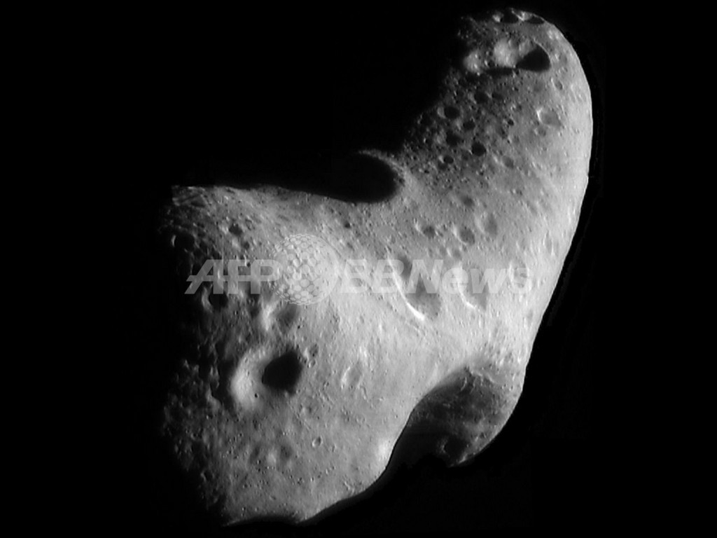 小惑星エロス、過去37年間で最も地球に近づく 小惑星エロス、過去37年間で最も地球に近づく