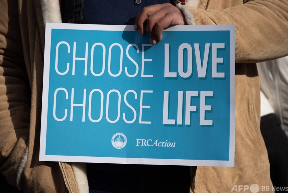 米テキサス州知事 妊娠6週以降の中絶禁止法案に署名 写真1枚 国際ニュース Afpbb News