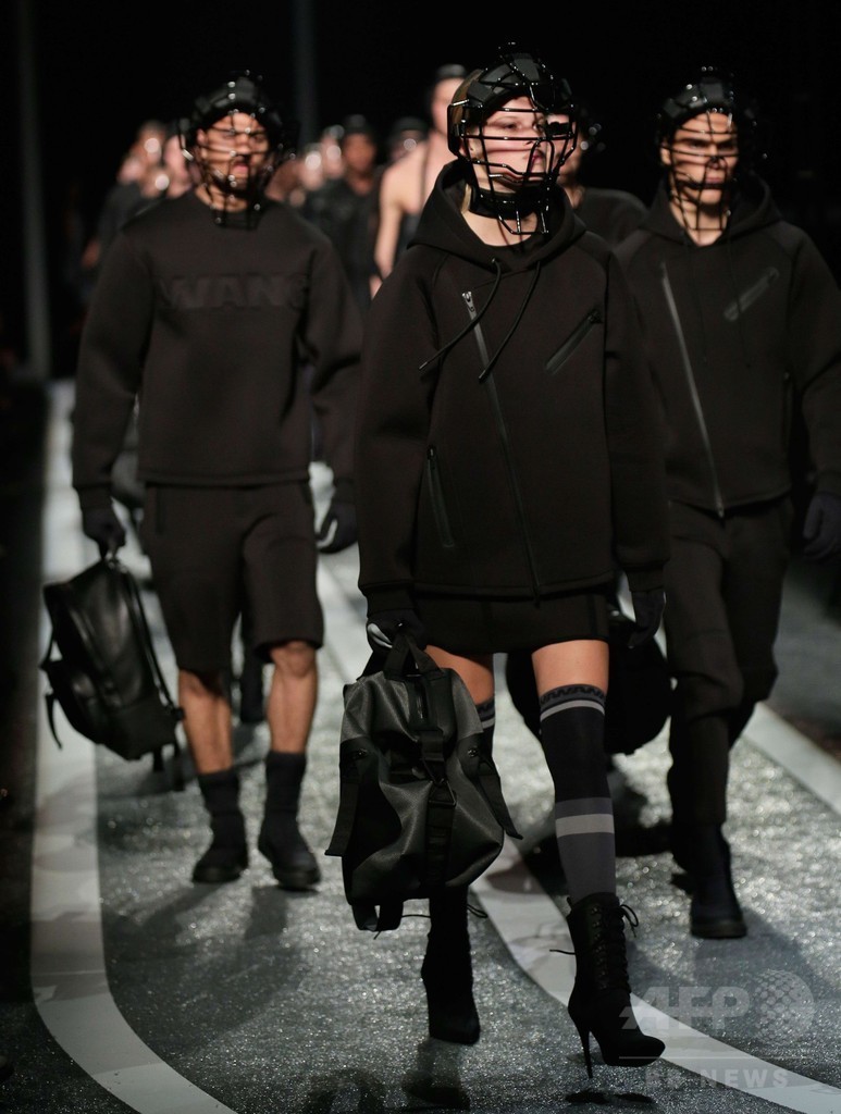 Alexander Wang × H＆M、ニューヨークで発売記念イベント開催