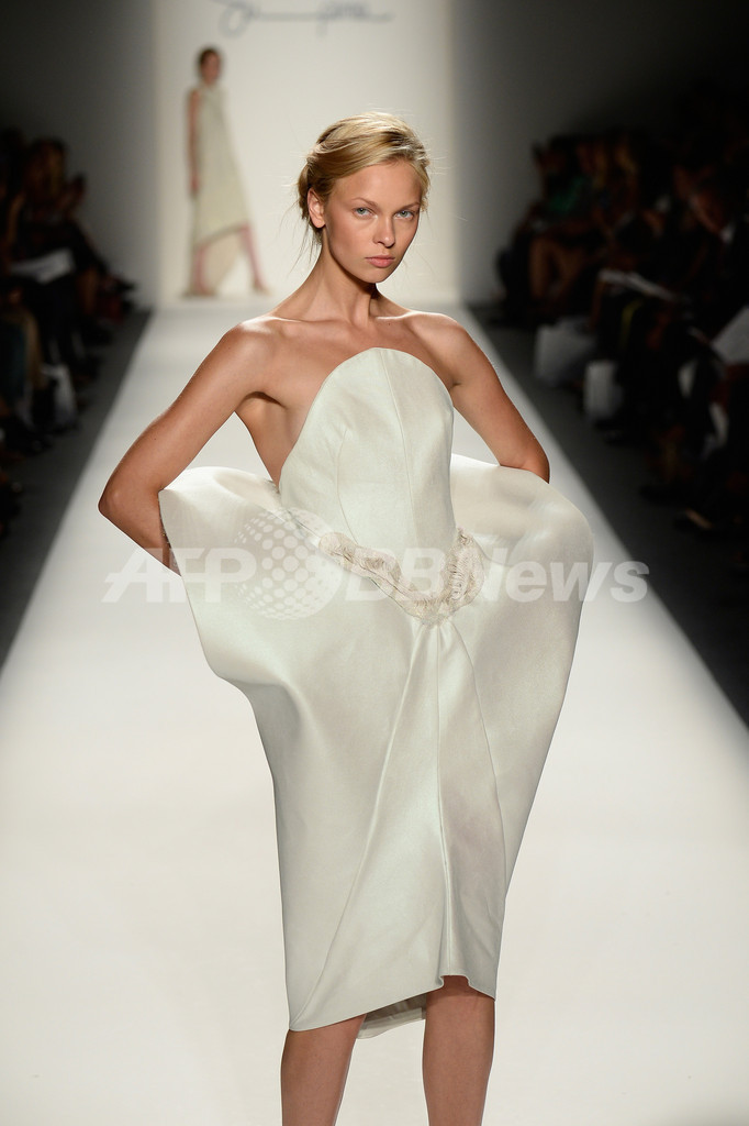 ＜14年春夏NYコレクション＞スーピマ