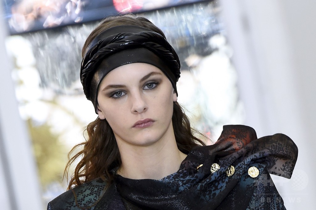 「ルイ・ヴィトン」17年春夏