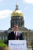 米アイオワ（Iowa）州デモイン（Des Moines）で、2012年米大統領選への立候補を正式表明した共和党のティム・ポーレンティー（Tim Pawlenty）前ミネソタ（Minnesota）州知事（2011年5月23日撮影）。(c)AFP/Getty Images/Steve Pope