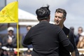 米国選抜と世界選抜による男子ゴルフの対抗戦、第13回プレジデンツ・カップ初日。安秉勲（手前）と喜び合う世界選抜のアダム・スコット（2019年12月12日撮影）。(c)SIMON BAKER / AFP
