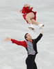 12-13フィギュアスケートGPシリーズ第6戦、NHK杯（NHK Trophy 2012）は23日、宮城県利府町のセキスイハイムスーパーアリーナで行われ、ペア・ショートプログラム（SP）ではロシアのベラ・バザロワ（Vera Bazarova）/ユーリ・ラリオノフ（Yuri Larionov）組が65.61点で首位に立った。

65.14点で2位につけたカナダのカーステン・ムーア・タワーズ（Kirsten Moore-Towers）/ディラン・モスコビッチ（Dylan Moscovitch）組（2012年11月24日撮影）。(c)AFP/Toru YAMANAKA