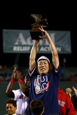 上原浩治＆D.ロス／”2013・ワールドチャンピオン” ボブルヘッド(バブル