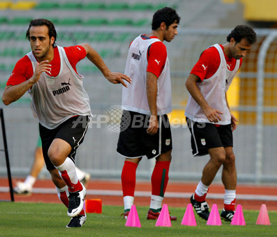 イラン代表 グループリーグ初戦へ向けチーム練習