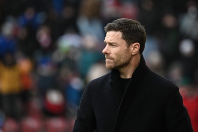 シャビ・アロンソ監督、リバプール指揮官就任の臆測を否定