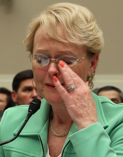 「トヨタは恥を知れ」 急加速体験の女性、米公聴会で証言