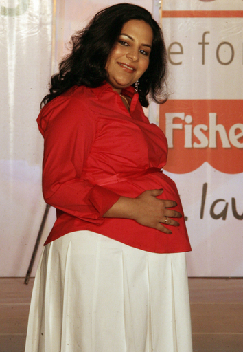 妊婦モデルも登場、マタニティ・ブランド「9Months」デビューコレクション