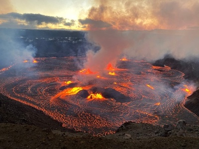 ハワイ・キラウエア山が噴火