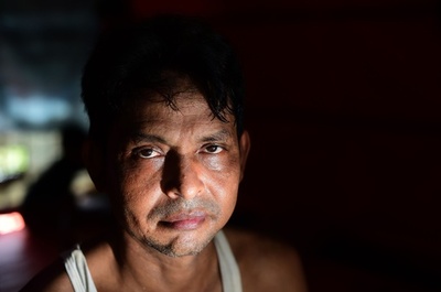 苦しみ物語るロヒンギャ難民の顔、バングラデシュ