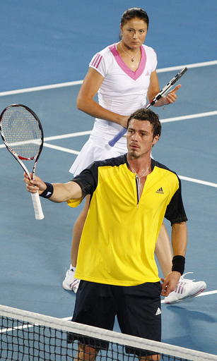 ロシア 3連勝で決勝進出、ホップマンカップ