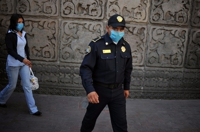 盗みに入った家で「用足し」、トイレ使用中の男を逮捕　メキシコ