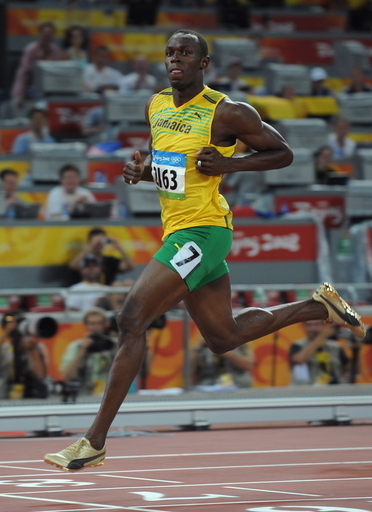 ボルト 男子100メートルで準決勝進出