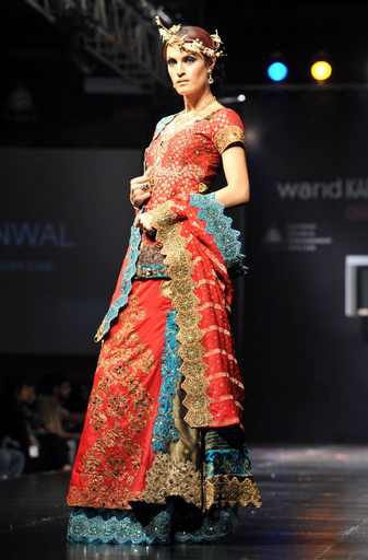 パキスタンでファッションイベント開催