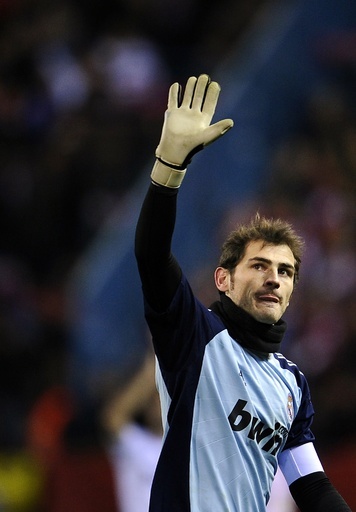 カシージャスがポルトに移籍、レアルでの一時代に幕