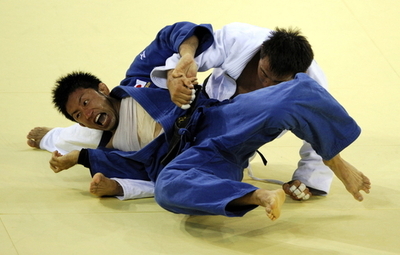 金丸 優勢勝ちで敗者復活戦3回戦へ