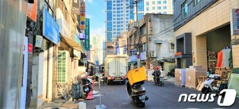 閑散としたソウル市中区（チュング）忠武路（チュンムロ）の印刷の街 (c)news1