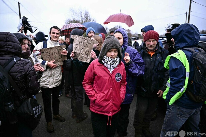 グレタさん、高速道建設計画反対デモに参加 仏