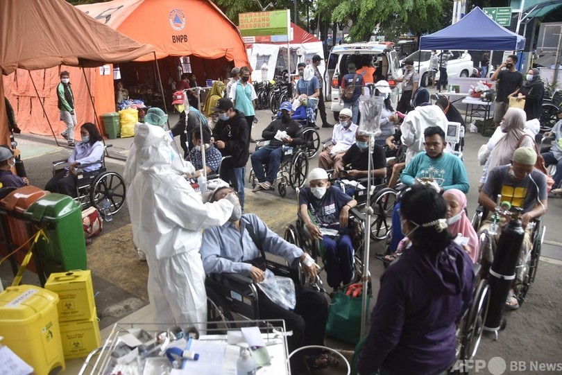 コロナ1日の新規感染2.1万人、過去最多 インドネシア