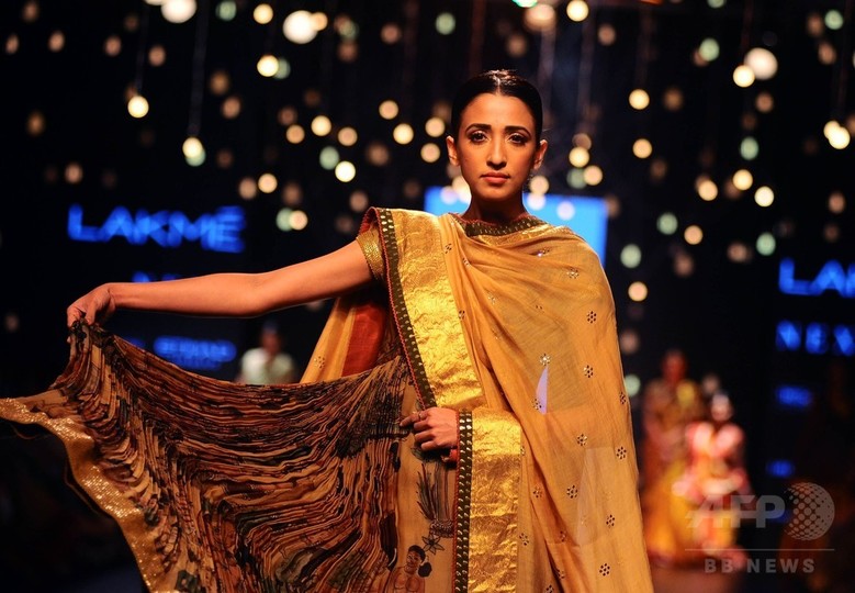 17年秋冬ラクメ ファッション ウィーク 大胆にデザインされたテキスタイルアート Gaurang 写真10枚 国際ニュース Afpbb News