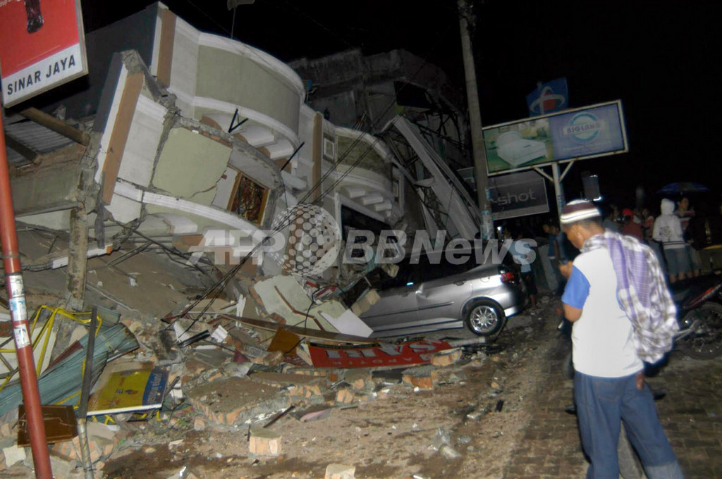 インドネシア・パダン沖で再び地震、M7.0