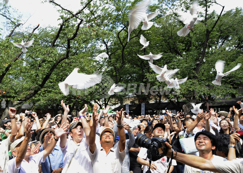 戦後66年、終戦の日の靖国神社 写真11枚 国際ニュース：AFPBB News
