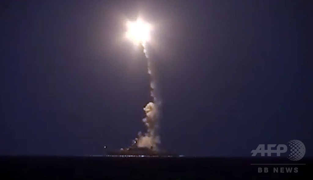ロシア国防省が公式ウェブサイトに公開したシリア空爆の シリア内戦 写真特集 時事ドットコム