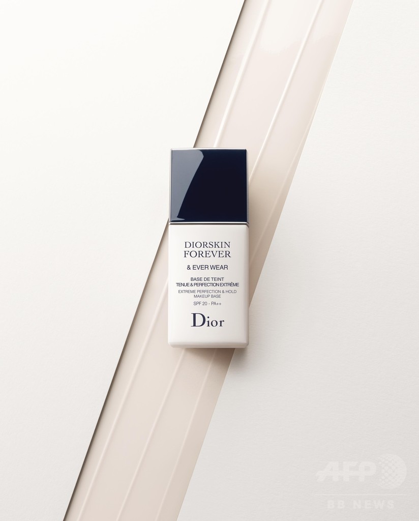 「ディオール」16時間も美肌続くファンデーション登場