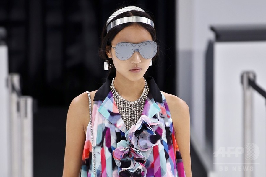 「シャネル」16年春夏コレクション