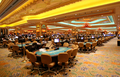 2007年8月27日、マカオ（Macau）のカジノ、ベネチアン・リゾート（Venetian Resort）で撮影された賭博台。(c)AFP/MIKE CLARKE