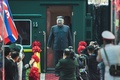 ベトナム北部ランソン省ドンダンの鉄道駅に特別列車で到着した北朝鮮の金正恩朝鮮労働党委員長（2019年2月26日撮影）。(c) Nhac NGUYEN / AFP