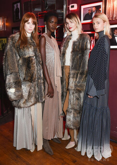 ステラ マッカートニー」2017年秋コレクション 写真44枚 国際ニュース