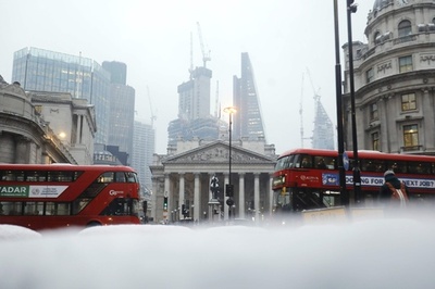 欧州寒波、1週間の死者60人超える スイスで氷点下40度