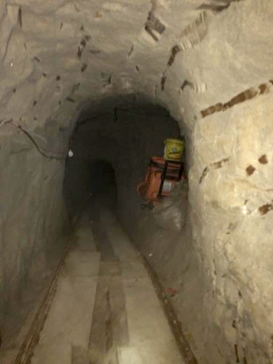 米加州、過去最長の密輸トンネル発見 メキシコまで730メートル超