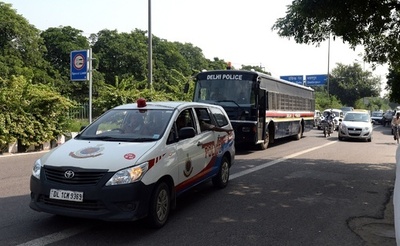 インド女性集団暴行死事件、被告4人に有罪