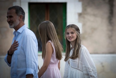 スペイン皇太子、3年間の軍事教練へ