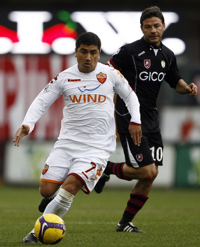 ASローマ ピサロが2得点を挙げるもレッジーナと引き分ける