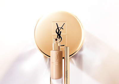 「イヴ・サンローラン・ボーテ」光輝くリキッドファンデ