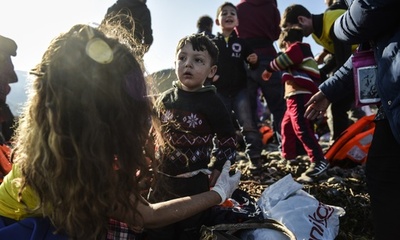 カナダ、年内にシリア難民2万5000人受け入れへ 報道