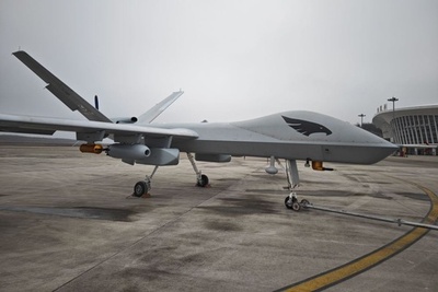 中国が翼竜−2H無人機を自主開発 初の人工増雨作業飛行を完了