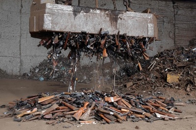 【今日の1枚】磁石で一網打尽 エクアドル