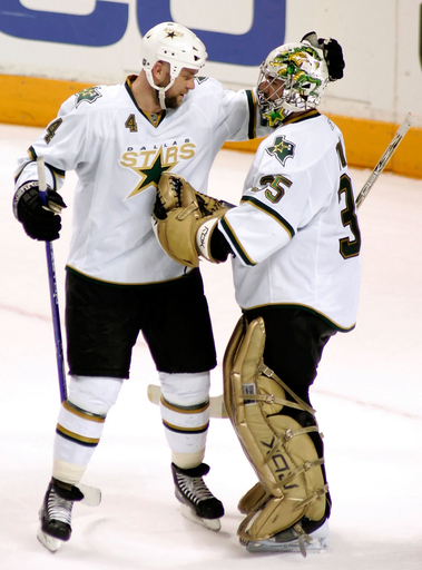 スターズ シャークスに2連勝