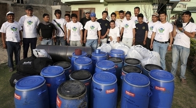 シェルパたちのエベレスト清掃登山、「死の領域」で遺体を収容