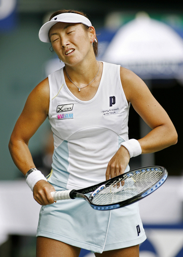 杉山 1回戦でユアンに敗れる