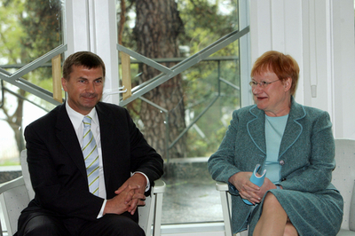 エストニア首相、フィンランド大統領と会談 - フィンランド